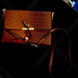 Le Miel vegan leather purse